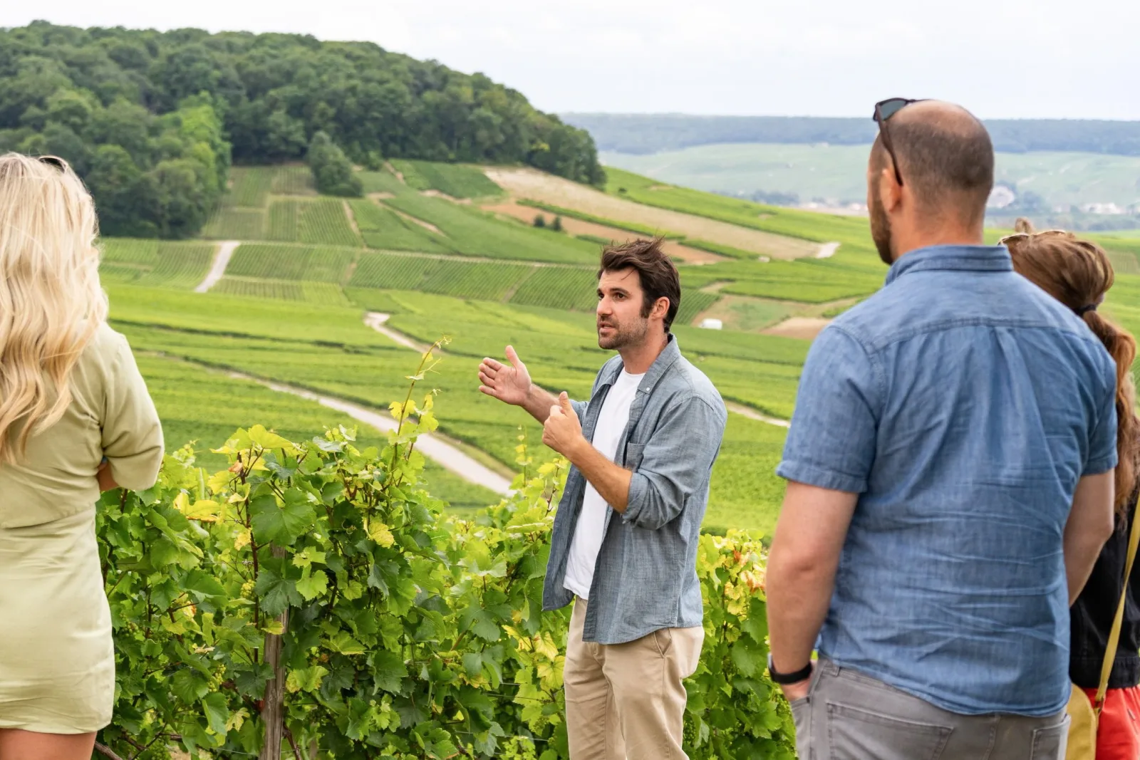 Champagne Day Trip from Paris with 8 Tastings & Lunch